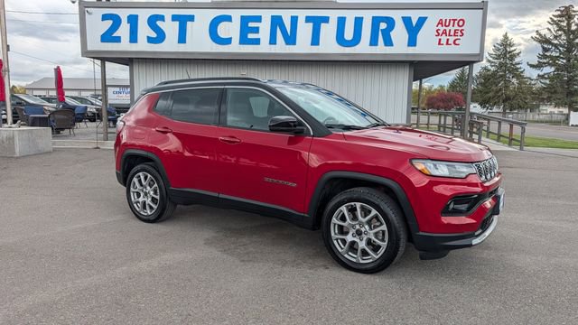 Used 2025 Jeep Compass Limited AWD/4WD image 1