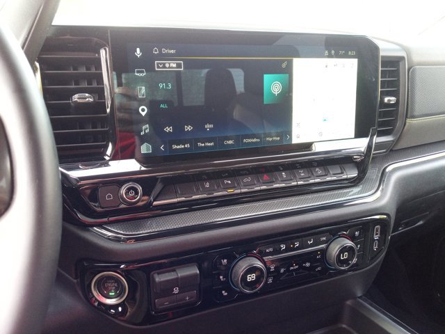 Used 2025 Chevrolet Silverado 2500 ZR2 w/ Technology Package image 24