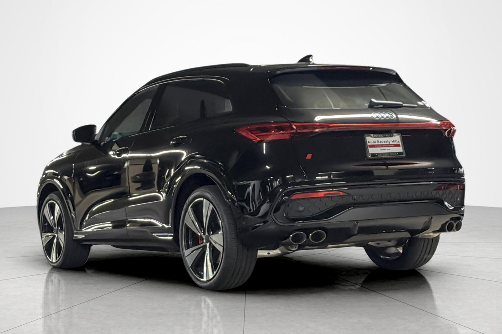 New 2026 Audi SQ5 Premium Plus AWD/4WD image 4