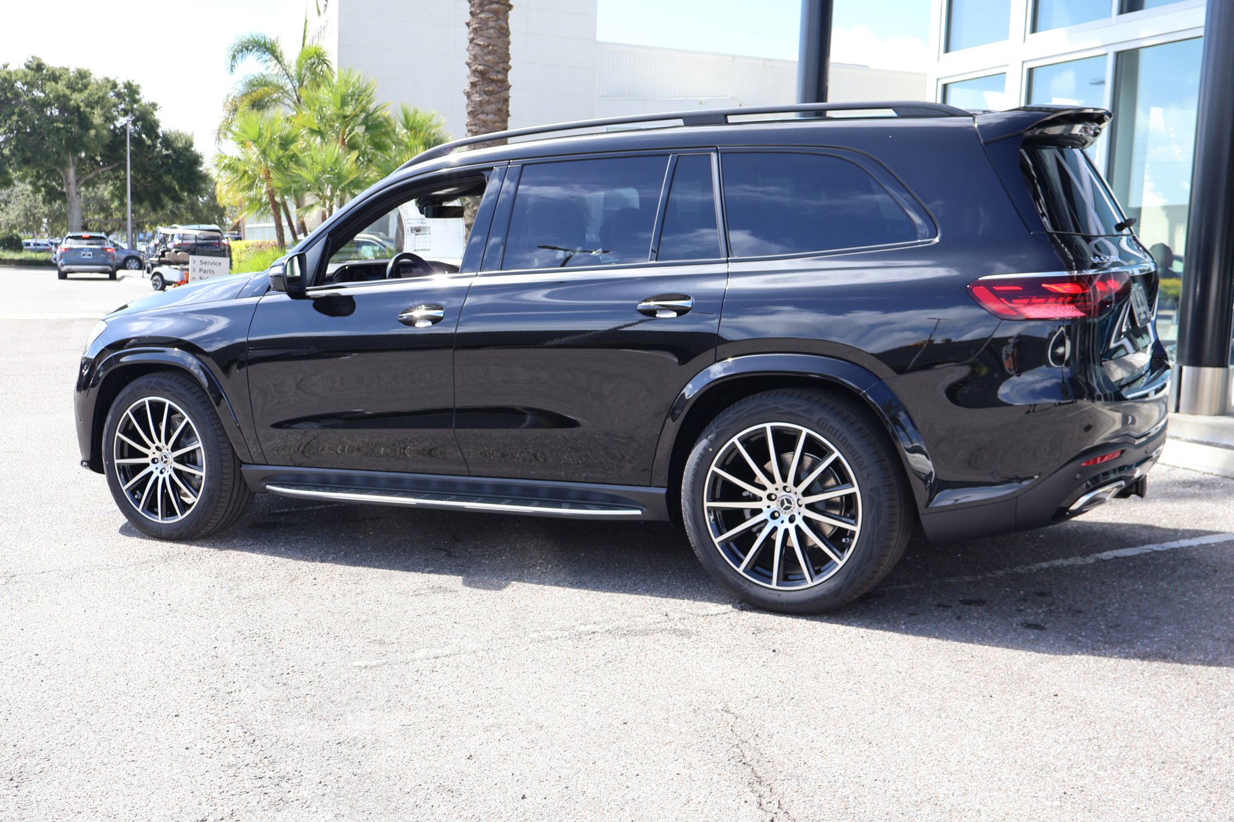 New 2026 Mercedes-Benz GLS 580 4MATIC image 4