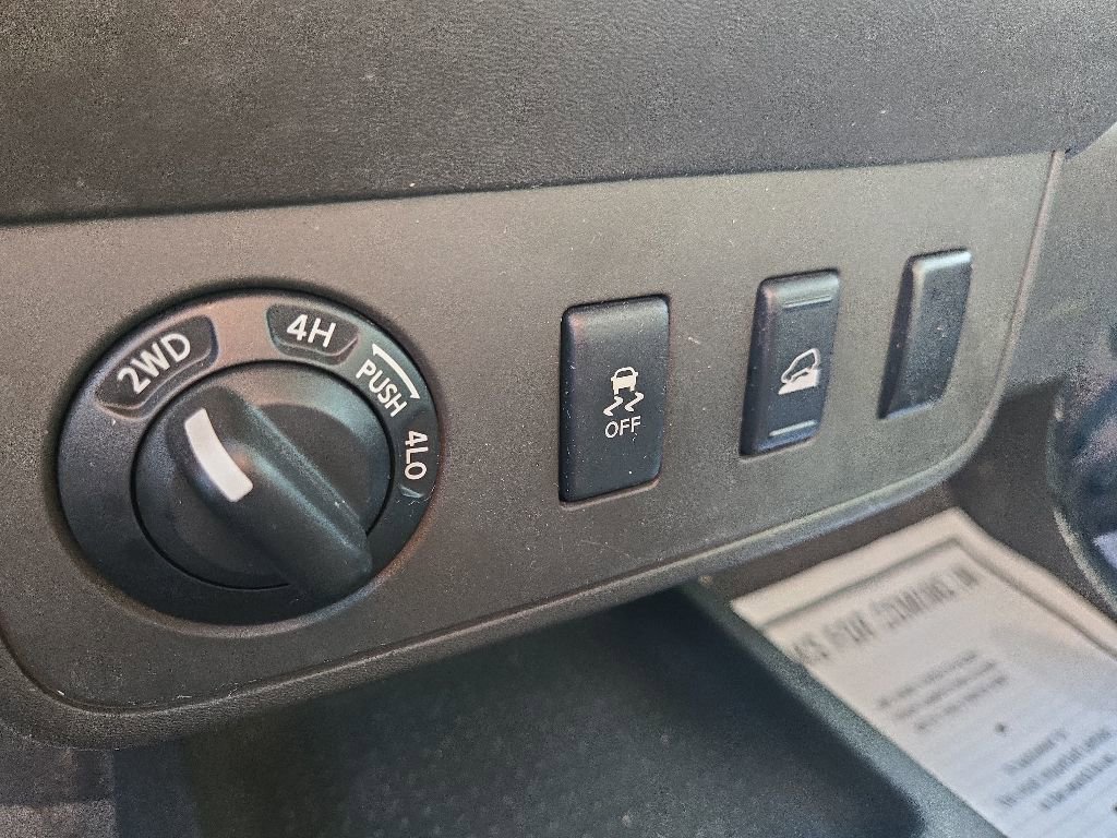 Used 2012 Suzuki Equator Sport AWD/4WD image 57
