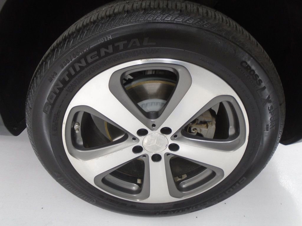 Used 2017 Mercedes-Benz GLC 300 4MATIC image 43