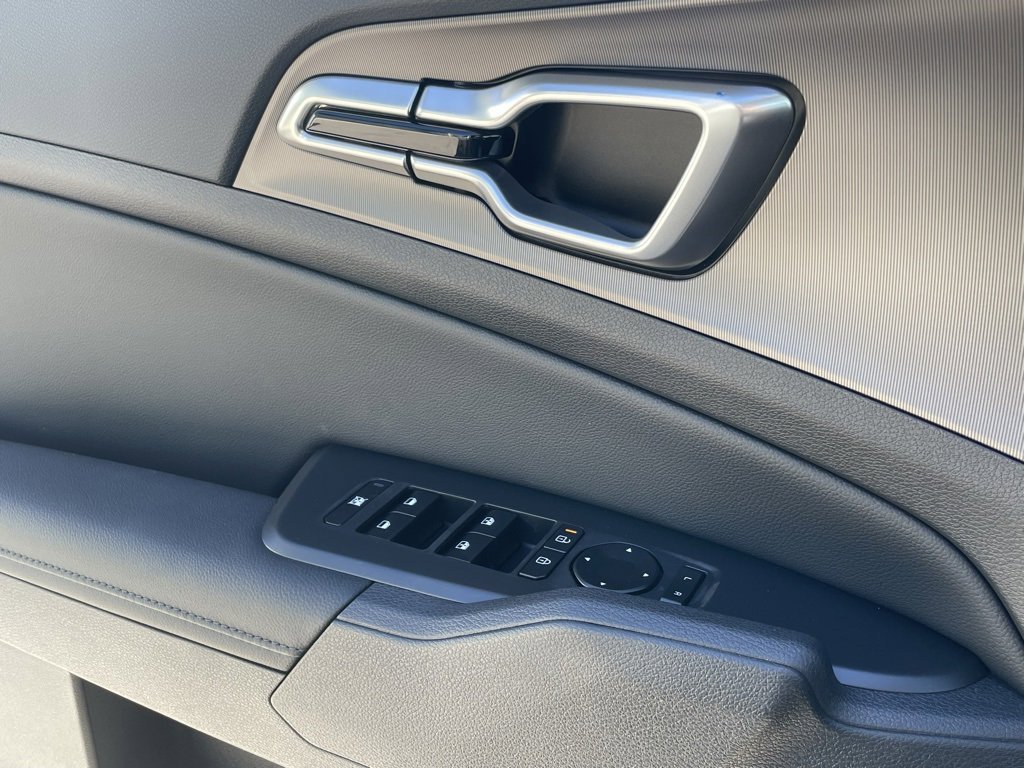 New 2026 Kia Sportage EX w/ EX Panoramic Sunroof Package image 18
