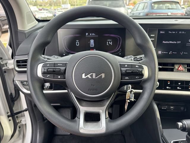 Used 2023 Kia Sportage LX image 17