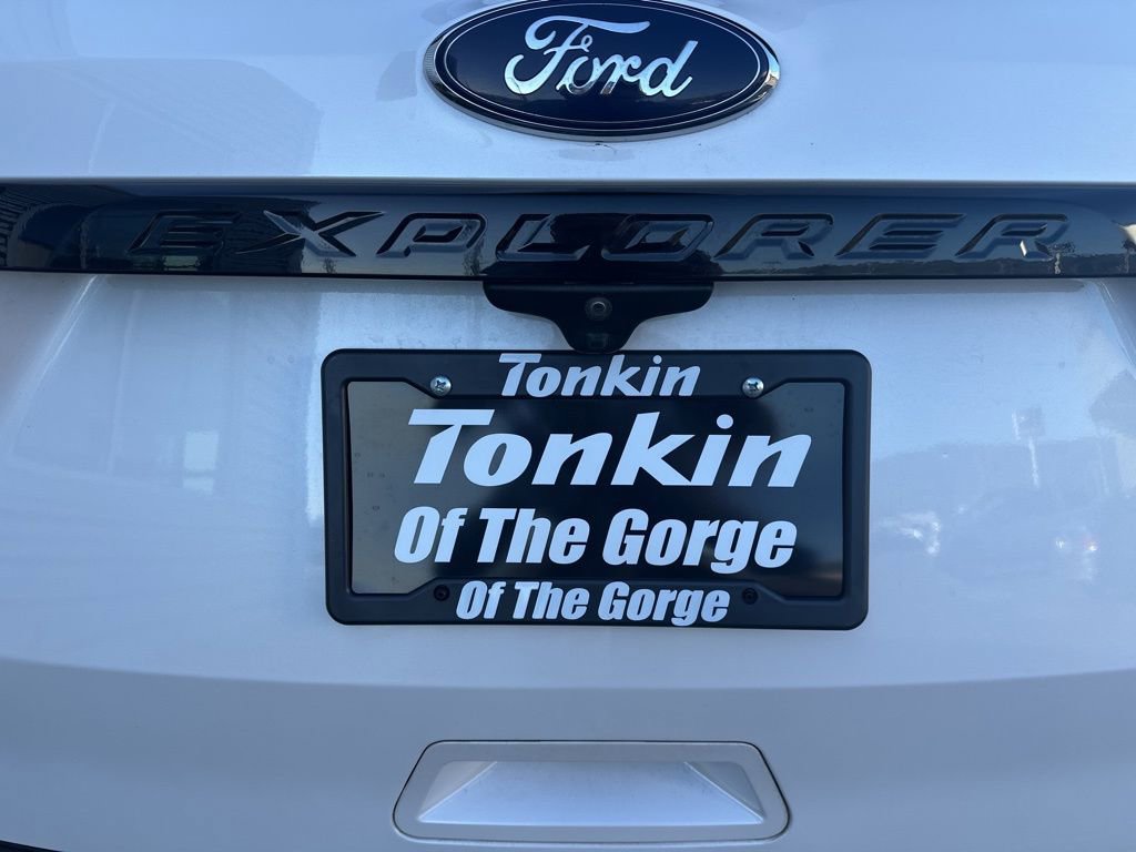 Used 2018 Ford Explorer Sport w/ Equipment Group 401A image 33