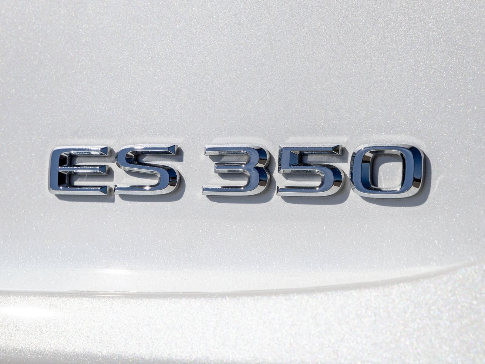 Used 2022 Lexus ES 350 w/ Accessory Package 2 FWD image 12