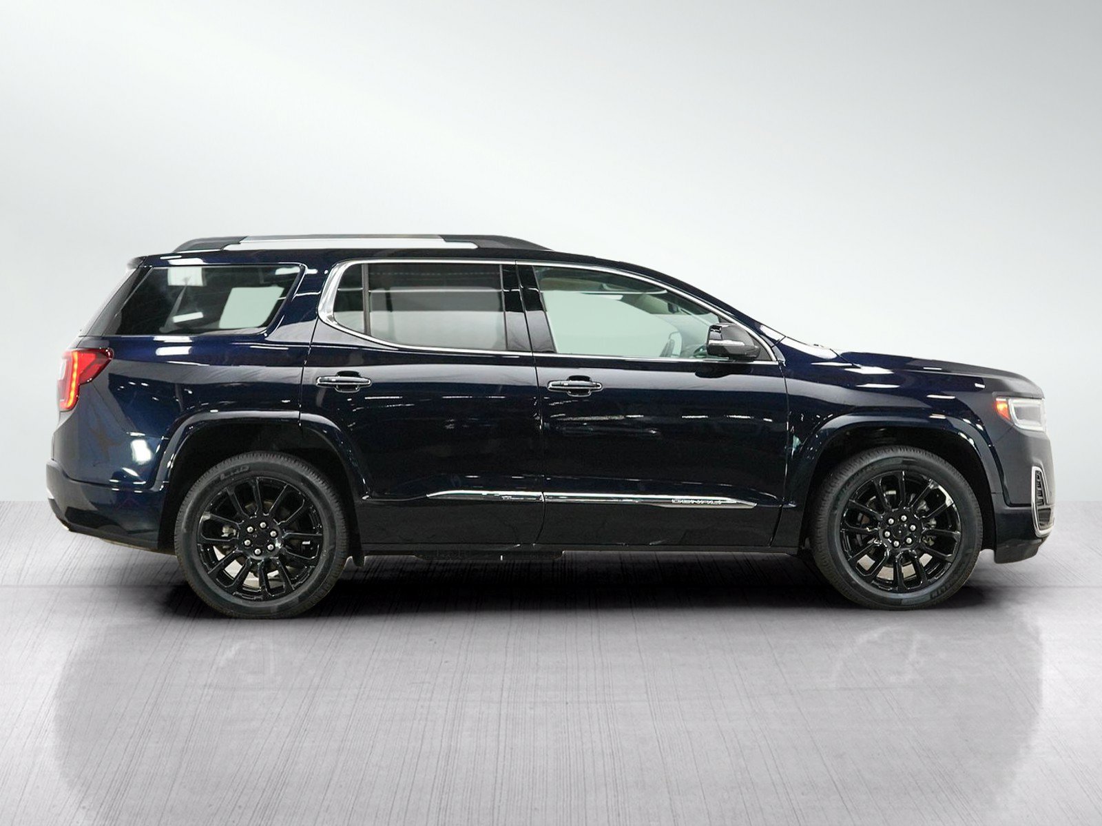 Used 2021 GMC Acadia Denali w/ Denali Ultimate Package AWD/4WD image 6