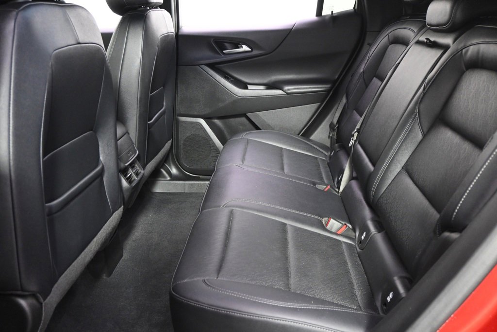 Used 2025 Chevrolet Equinox LT w/ Convenience Package II image 21