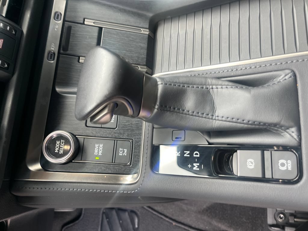 Used 2025 Lexus GX 550 w/ Accessory Package (Z1) AWD/4WD image 27