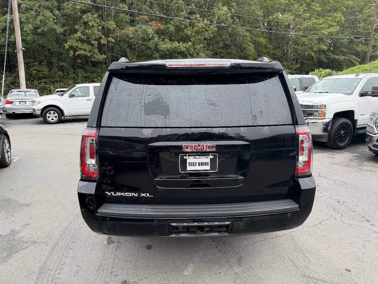 Used 2016 GMC Yukon XL SLT w/ Open Road Package RWD image 6