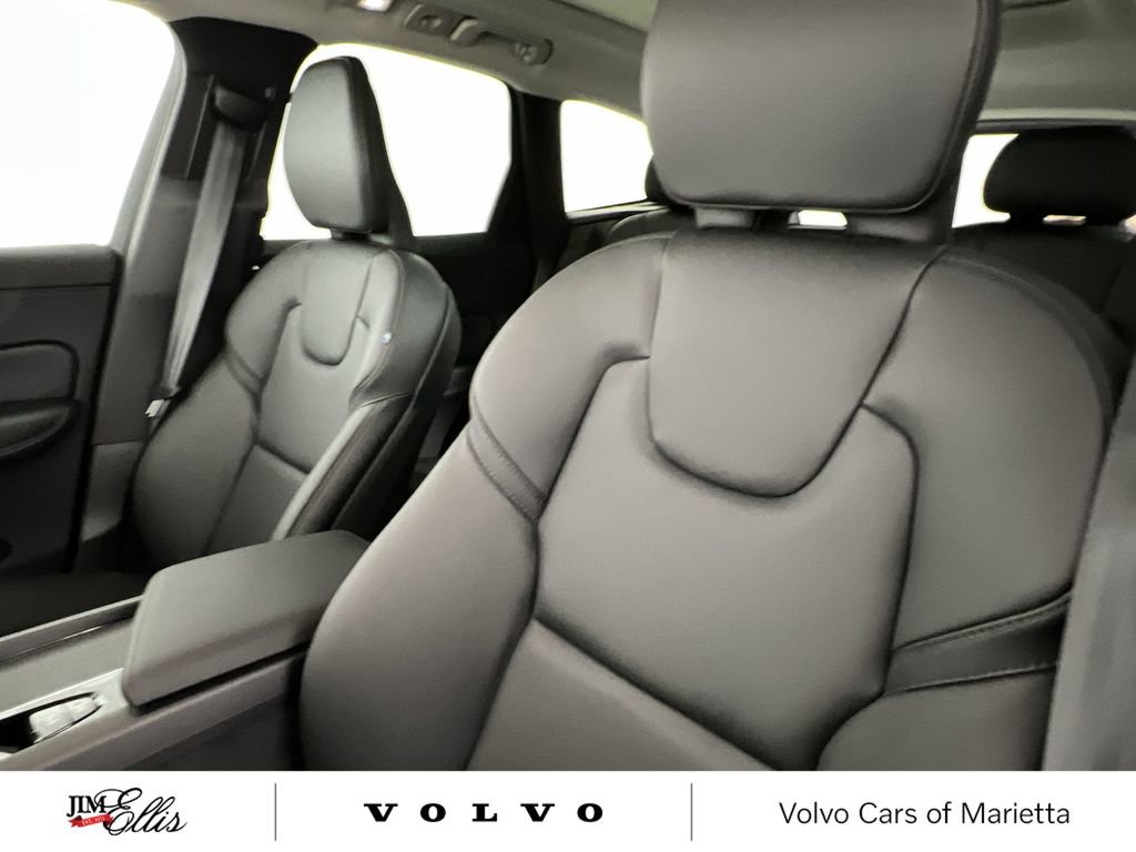 New 2025 Volvo XC60 B5 Core w/ Climate Package image 12