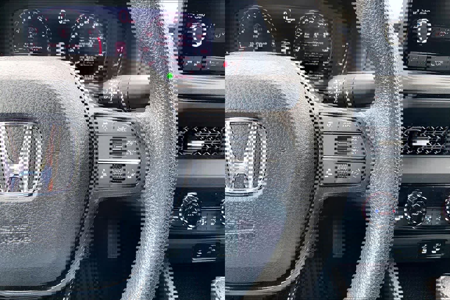 Used 2024 Honda Accord EX image 25