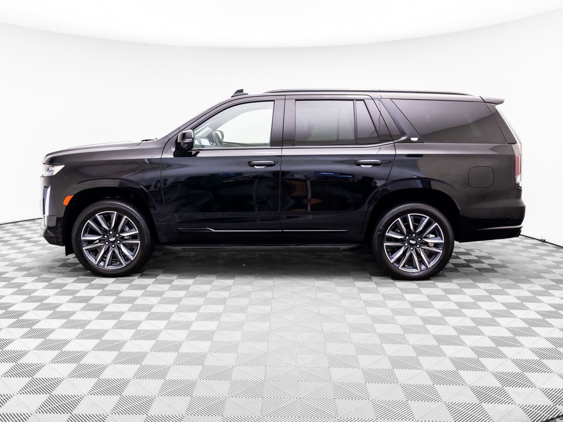 Used 2024 Cadillac Escalade Sport Platinum AWD/4WD video 2