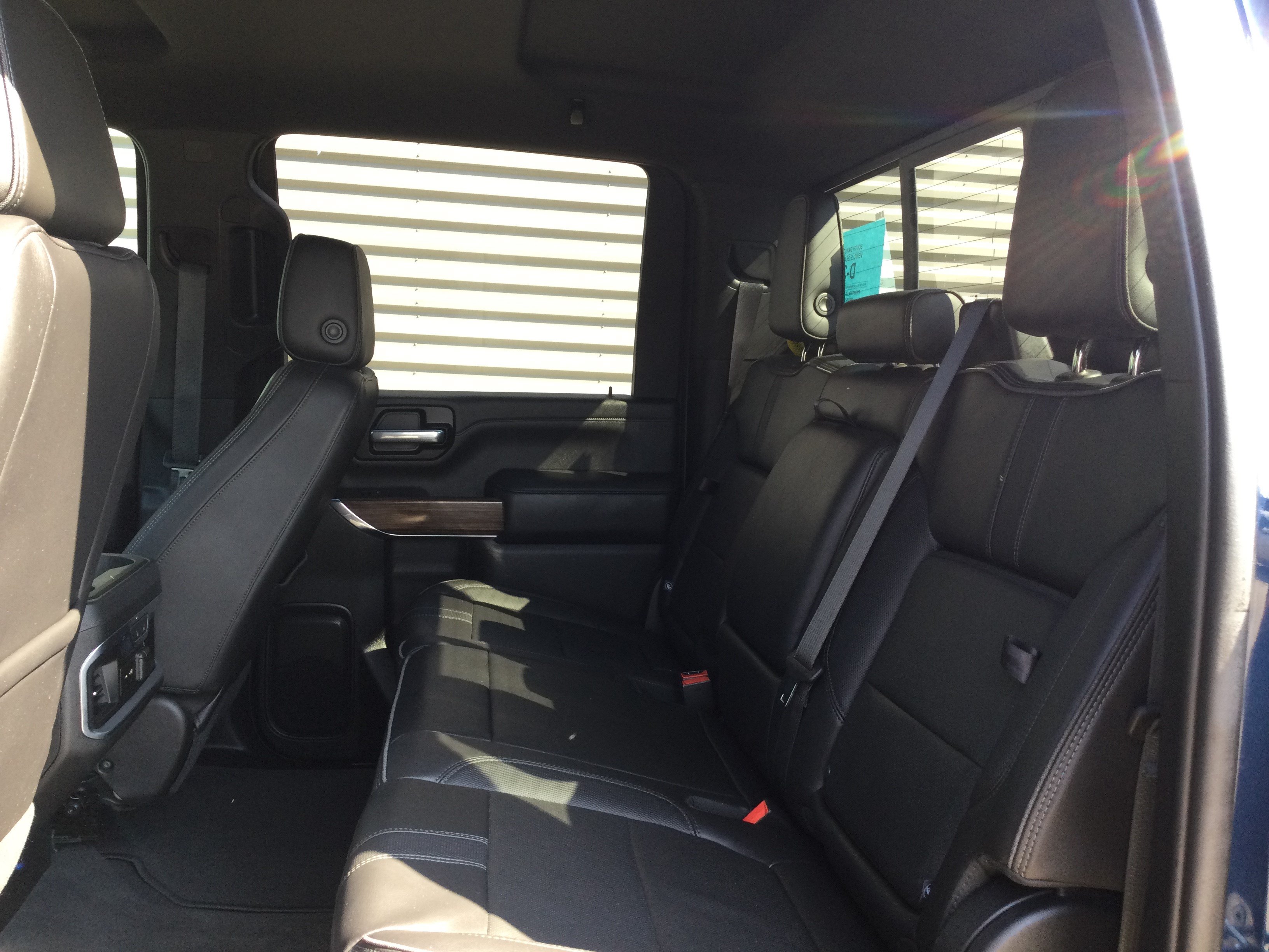 Used 2021 Chevrolet Silverado 2500 High Country w/ Z71 Off-Road Package AWD/4WD image 9