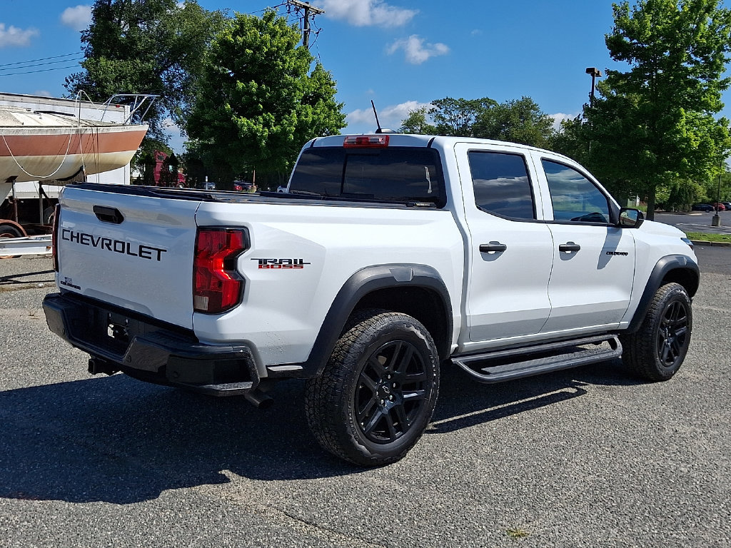 Used 2024 Chevrolet Colorado Trail Boss w/ Technology Package AWD/4WD image 12