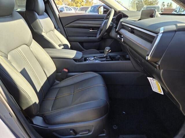 Used 2025 MAZDA CX-50 AWD 2.5 S w/ Premium Plus Pkg image 21