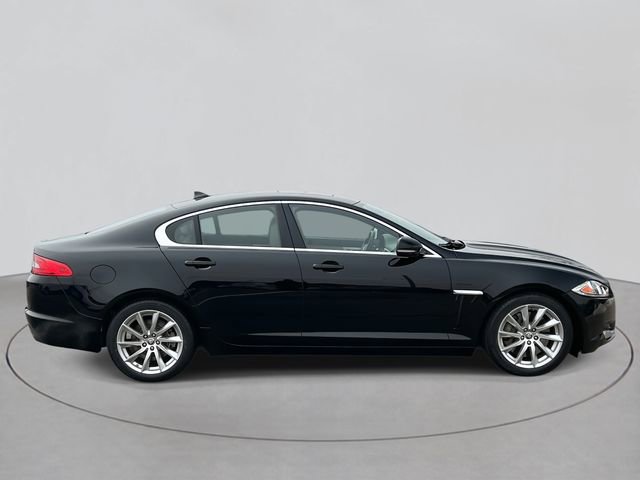 Used 2013 Jaguar XF image 6