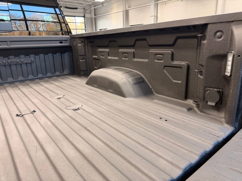 Used 2023 GMC Sierra 2500 Denali image 11