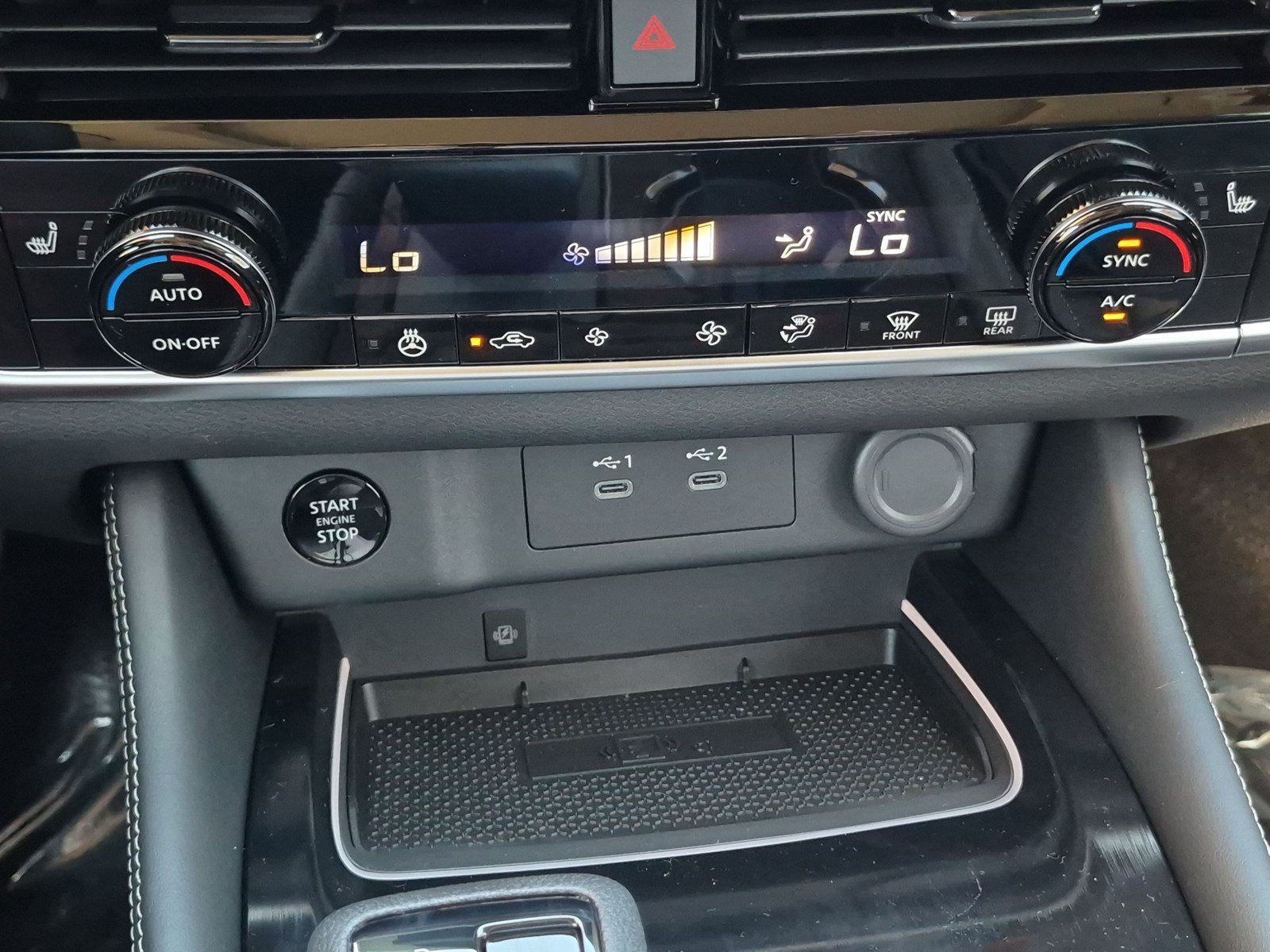 New 2026 Nissan Rogue Platinum AWD/4WD image 17