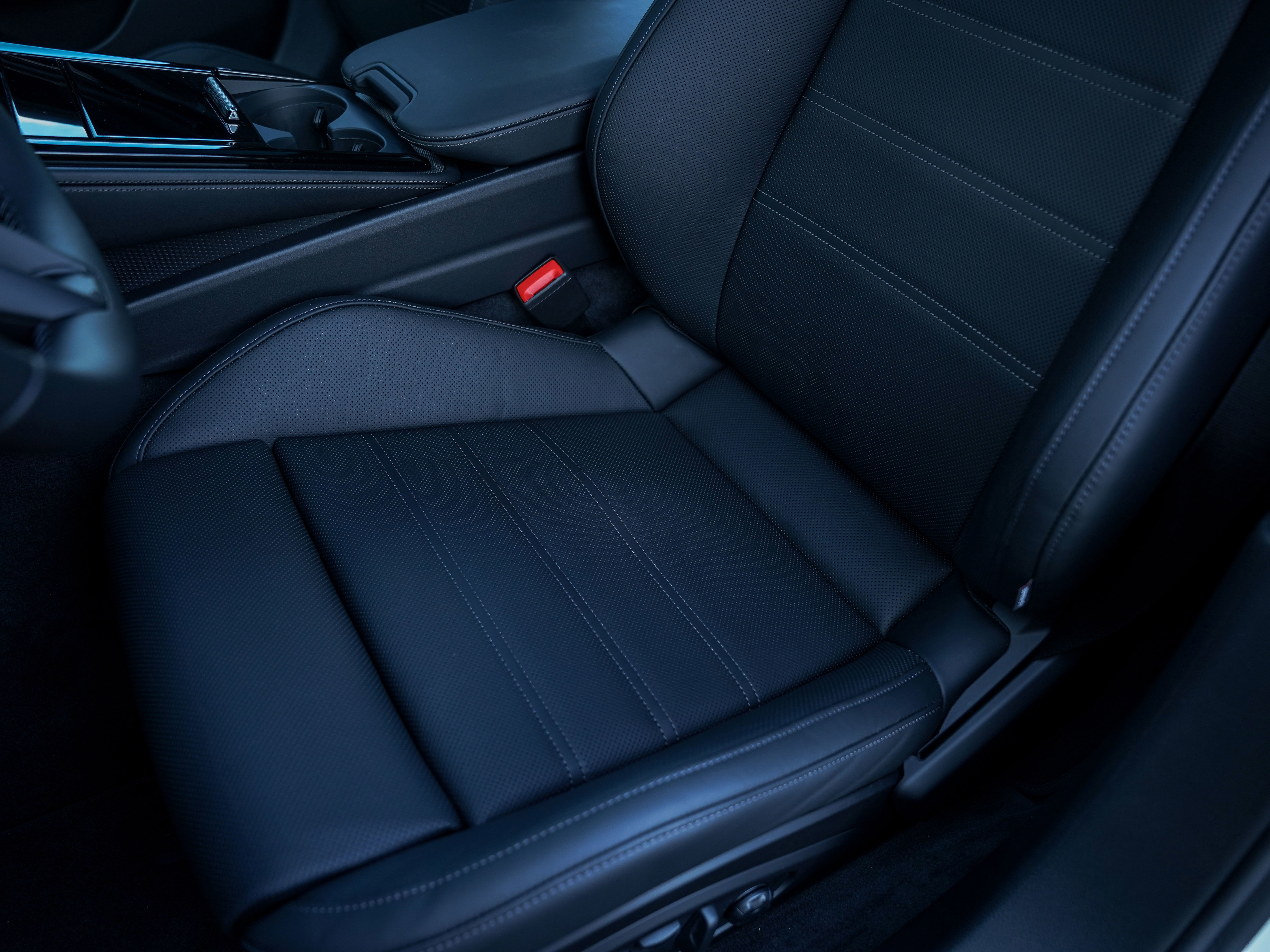 New 2026 Porsche Panamera image 21