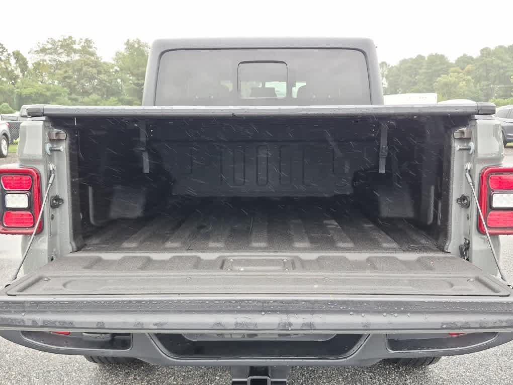 Used 2021 Jeep Gladiator Overland w/ Popular Equipment Package AWD/4WD image 21