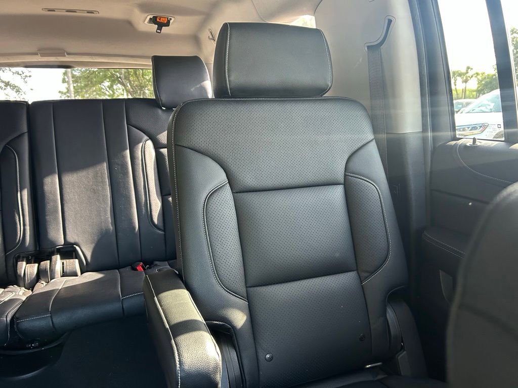 Used 2019 Chevrolet Suburban Premier w/ RST Edition RWD image 14