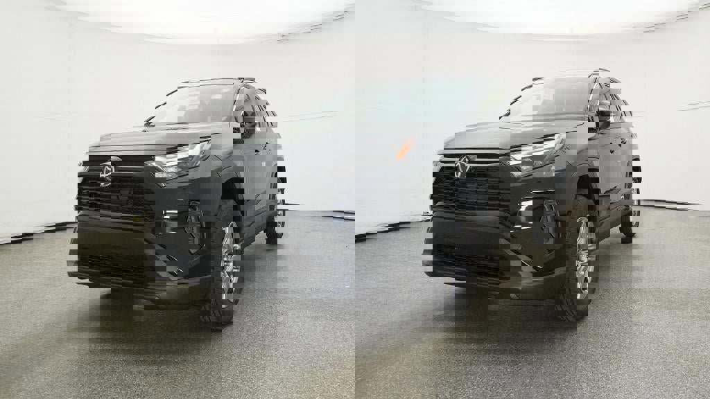 New 2025 Toyota RAV4 XLE image 32