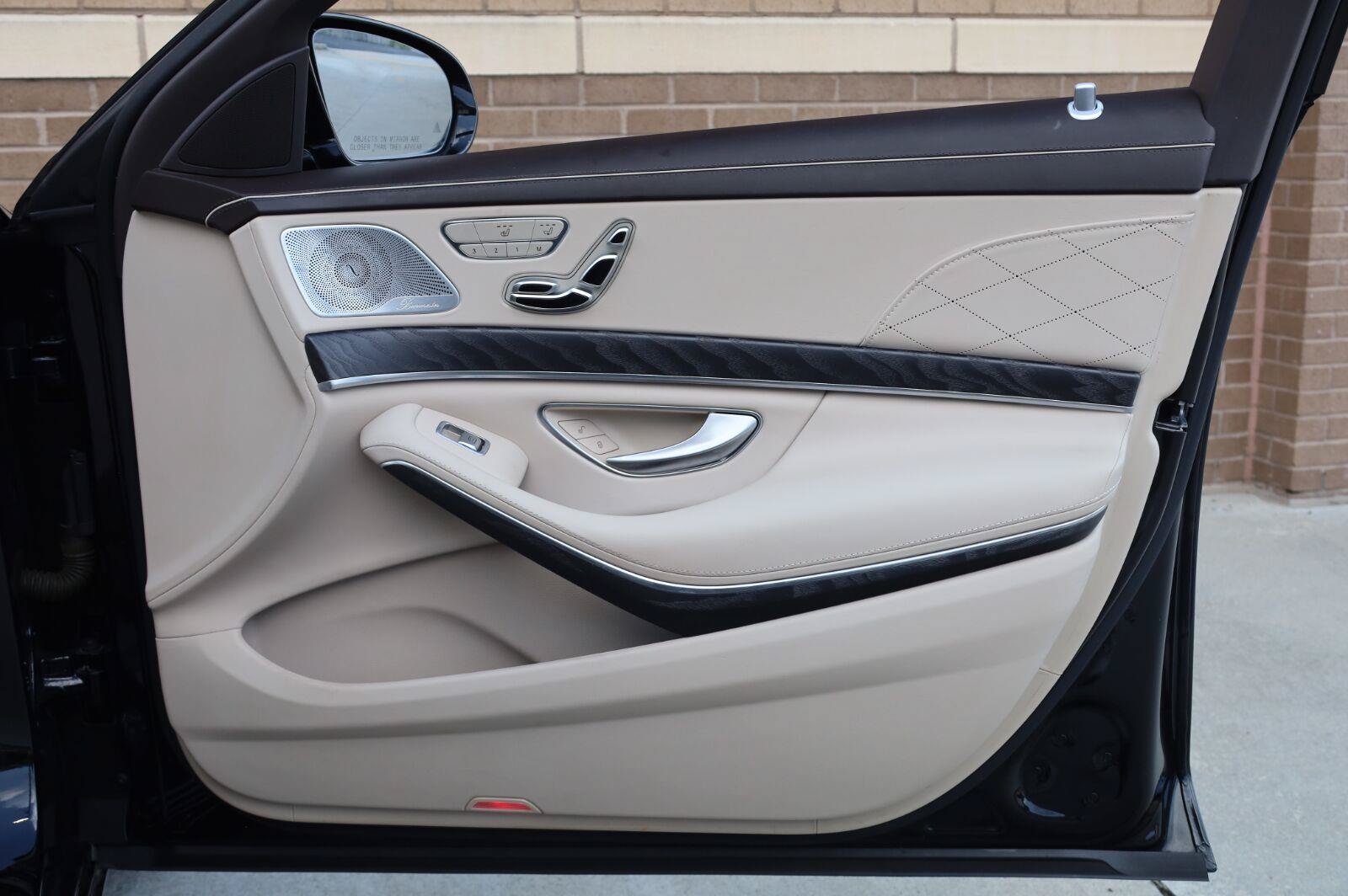 Used 2018 Mercedes-Benz S 560 Sedan image 30
