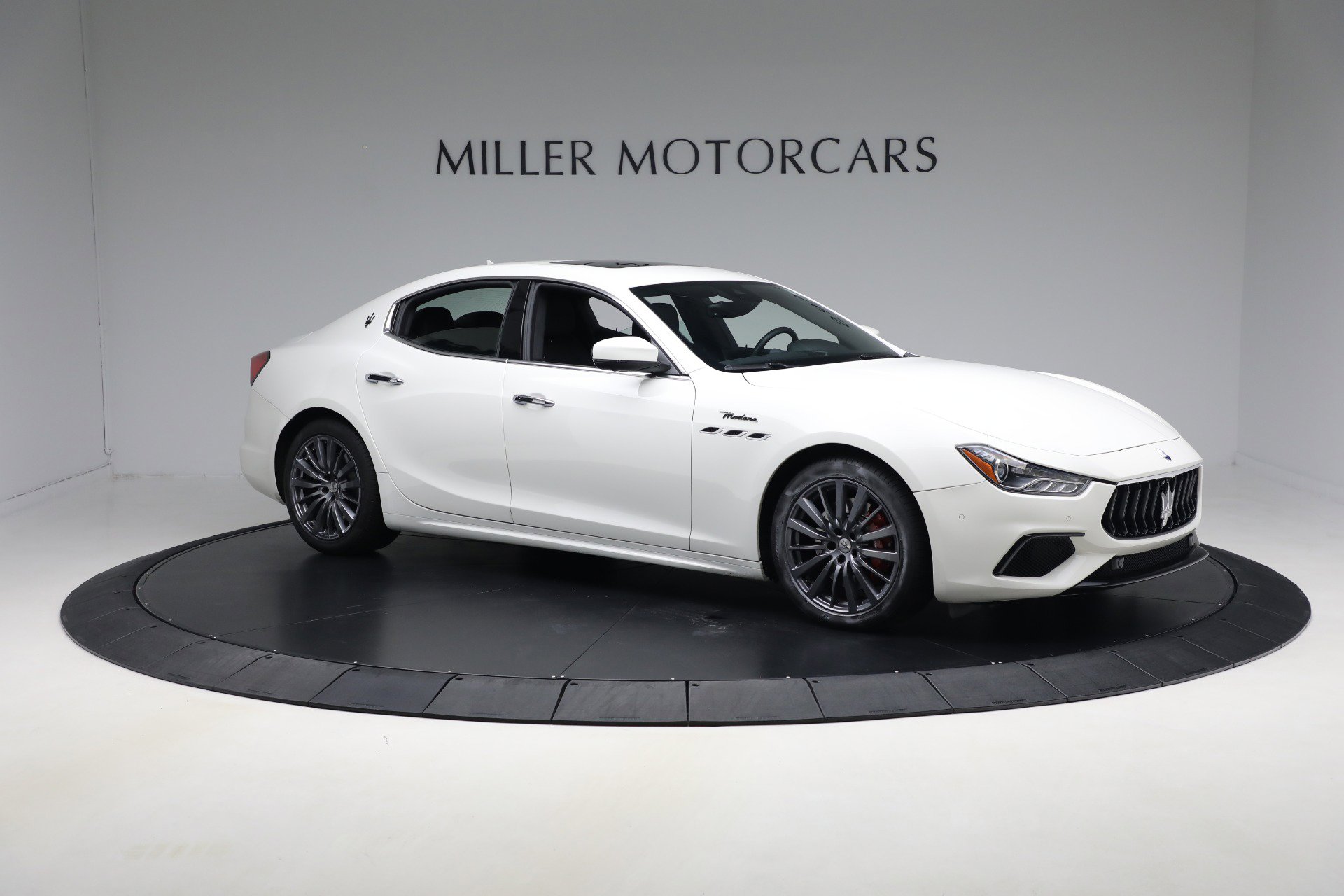 Certified 2022 Maserati Ghibli Modena Q4 image 9