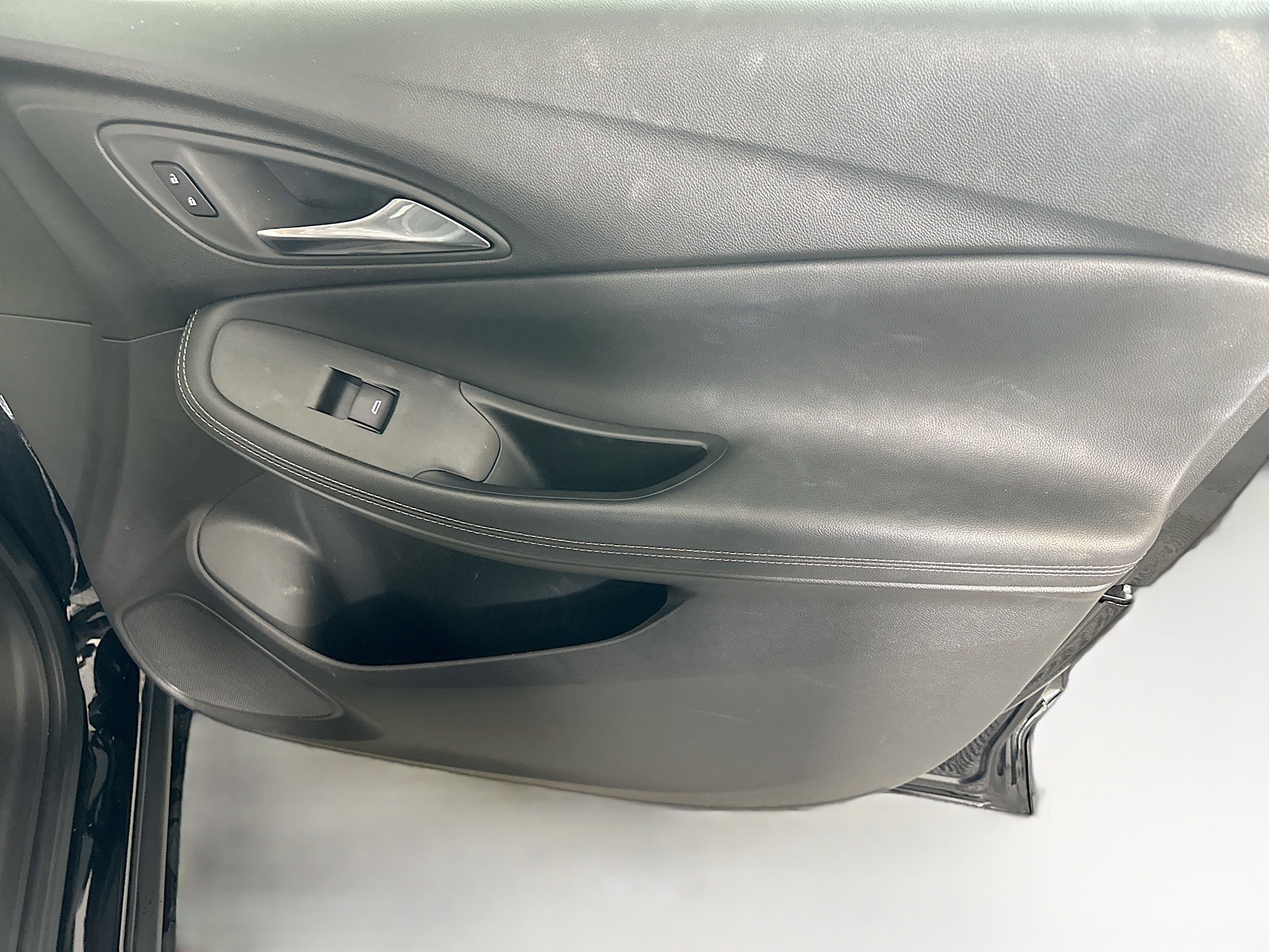 Used 2025 Buick Encore GX Preferred FWD image 30