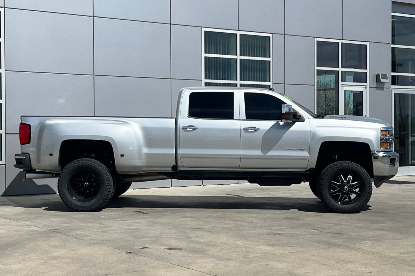 Used 2019 Chevrolet Silverado 3500 LTZ w/ Duramax Plus Package image 3