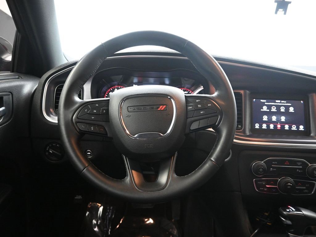 Used 2018 Dodge Charger SXT w/ Blacktop Package image 30