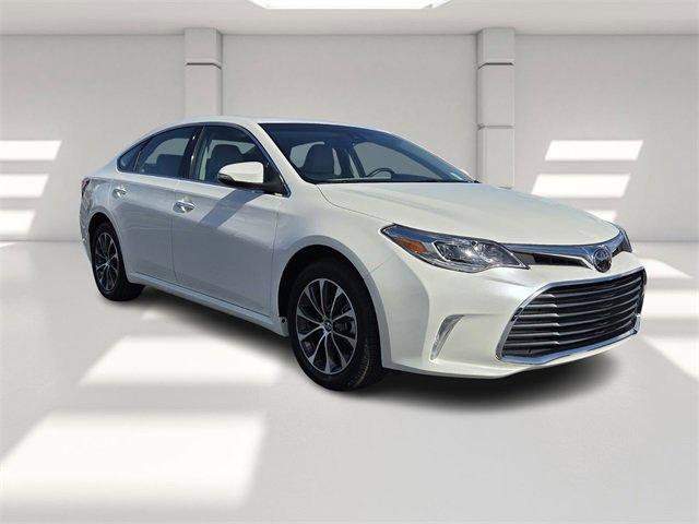 Used 2018 Toyota Avalon XLE Premium w/ All Weather Liner Package image 7