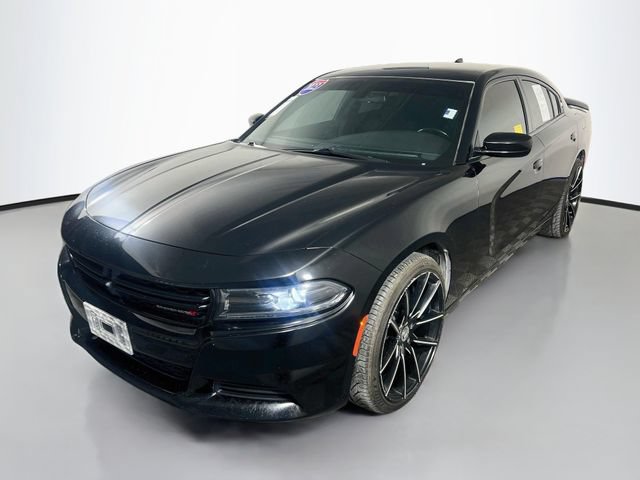 Used 2023 Dodge Charger SXT RWD image 4