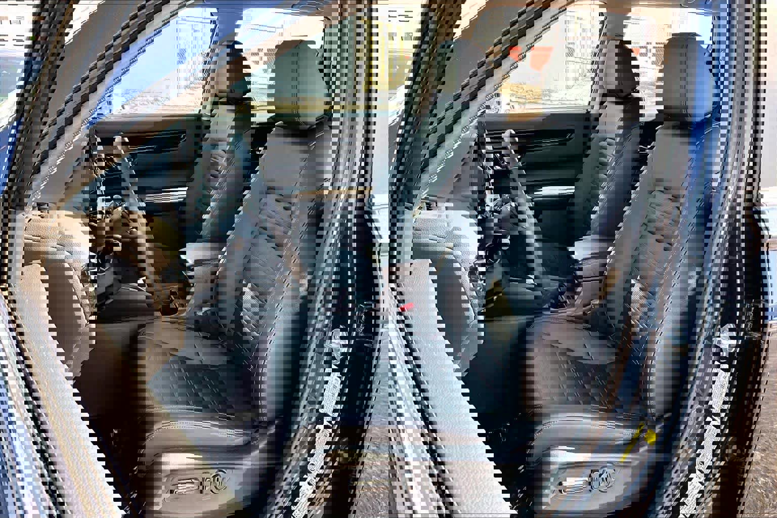 Used 2023 Honda CR-V EX-L image 8