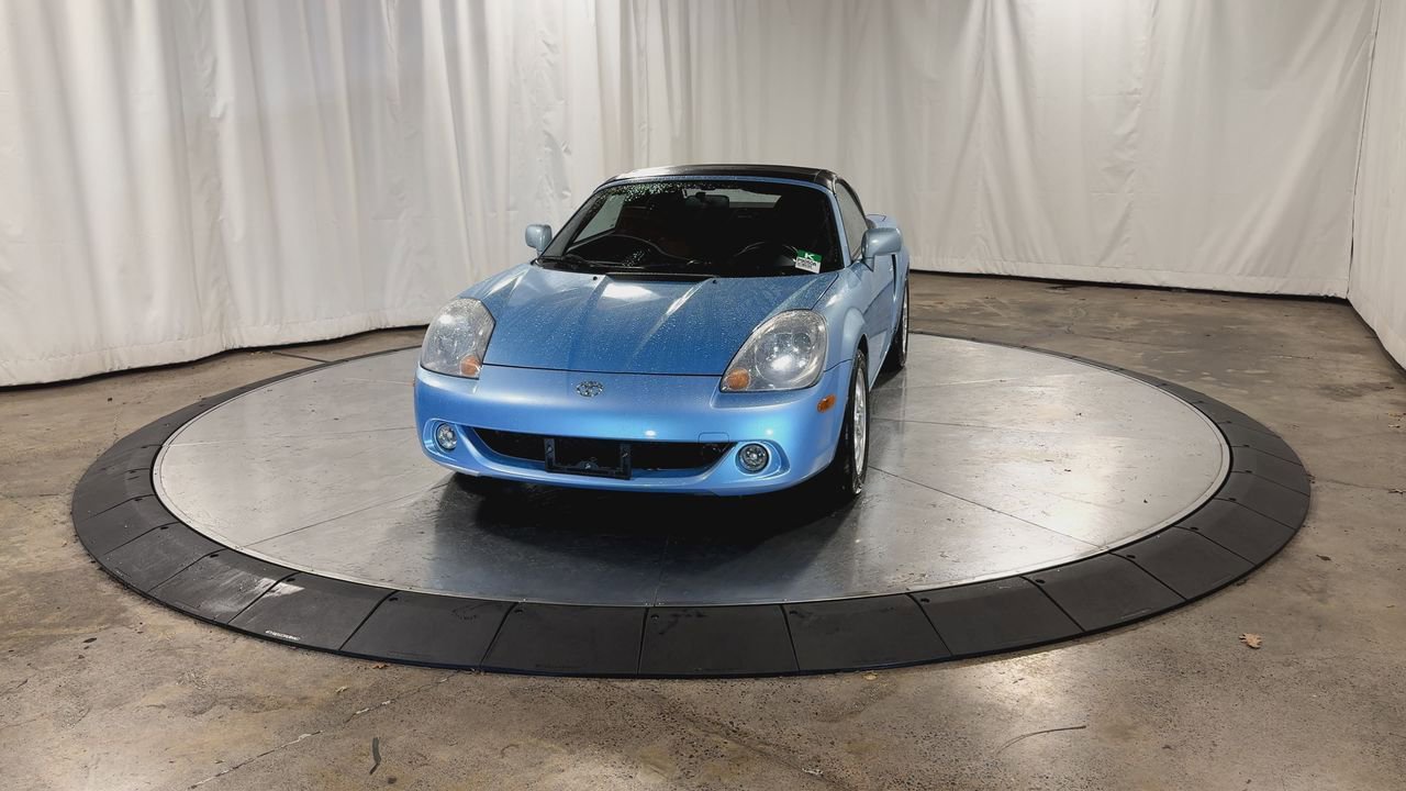 Used 2003 Toyota MR2 image 4