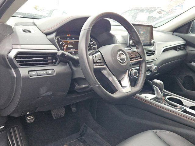 Used 2025 Nissan Altima 2.5 SR image 15