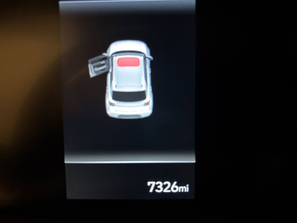 Certified 2025 Hyundai Venue SEL image 13