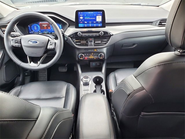 Used 2022 Ford Escape Titanium image 7