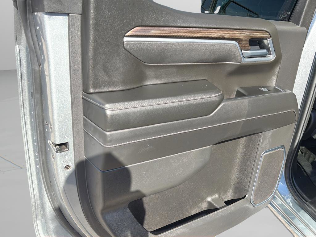 Used 2025 Chevrolet Silverado 1500 LT image 15