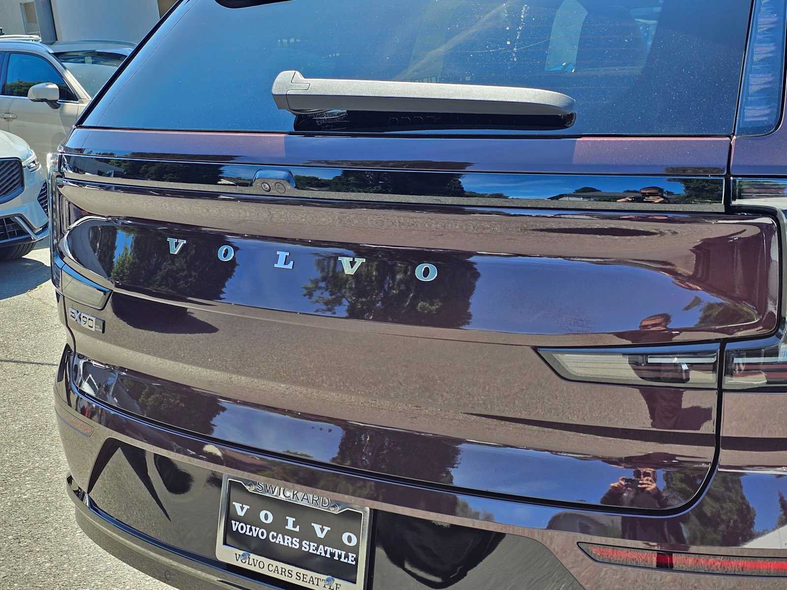 New 2026 Volvo EX90 Plus AWD/4WD image 15