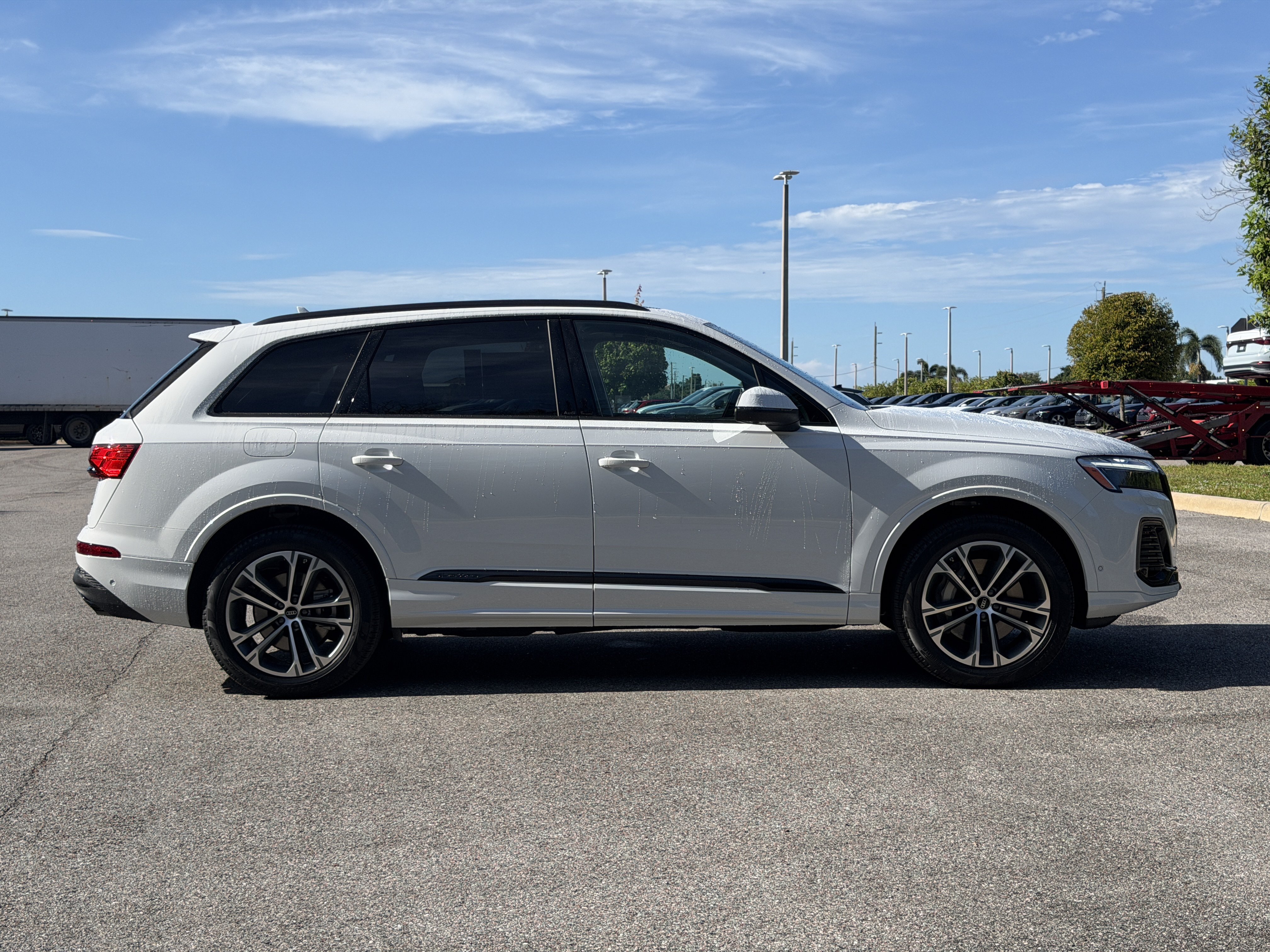 New 2026 Audi Q7 2.0T Premium AWD/4WD image 8
