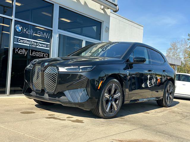 Used 2025 BMW iX xDrive50 AWD/4WD image 3