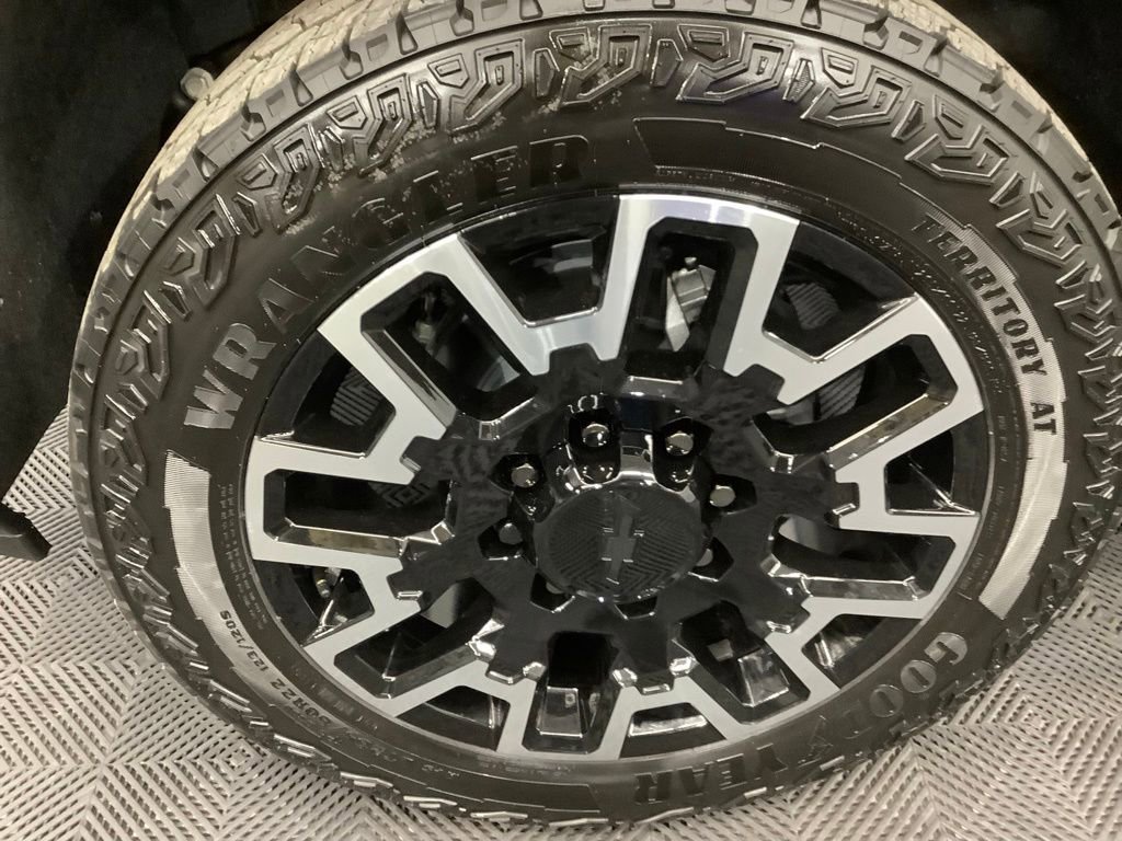 New 2026 Chevrolet Silverado 2500 LTZ w/ LTZ Premium Package image 2