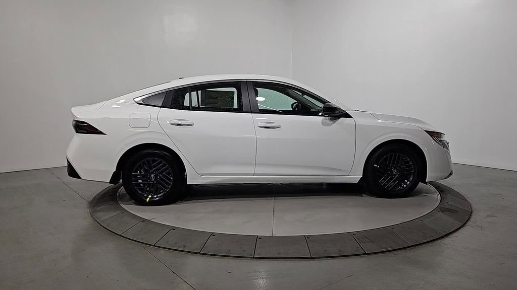 New 2026 Nissan Sentra SV image 6
