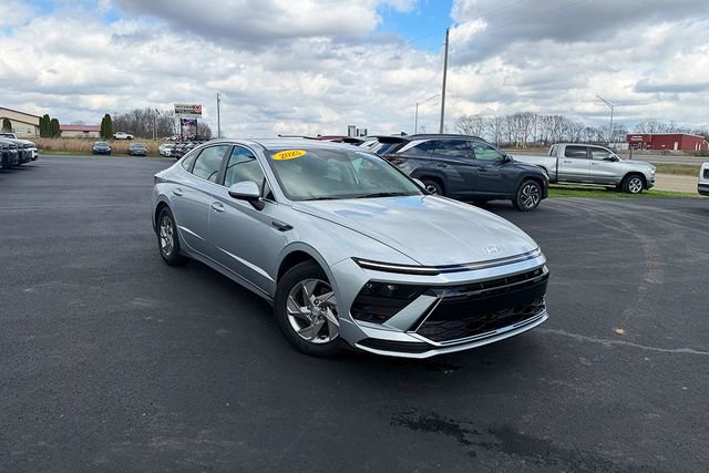 New 2025 Hyundai Sonata SE image 1