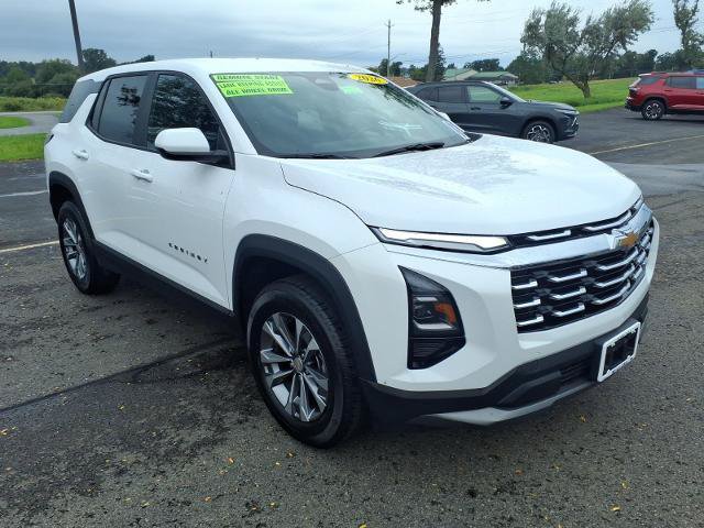 Used 2026 Chevrolet Equinox LT AWD/4WD image 3