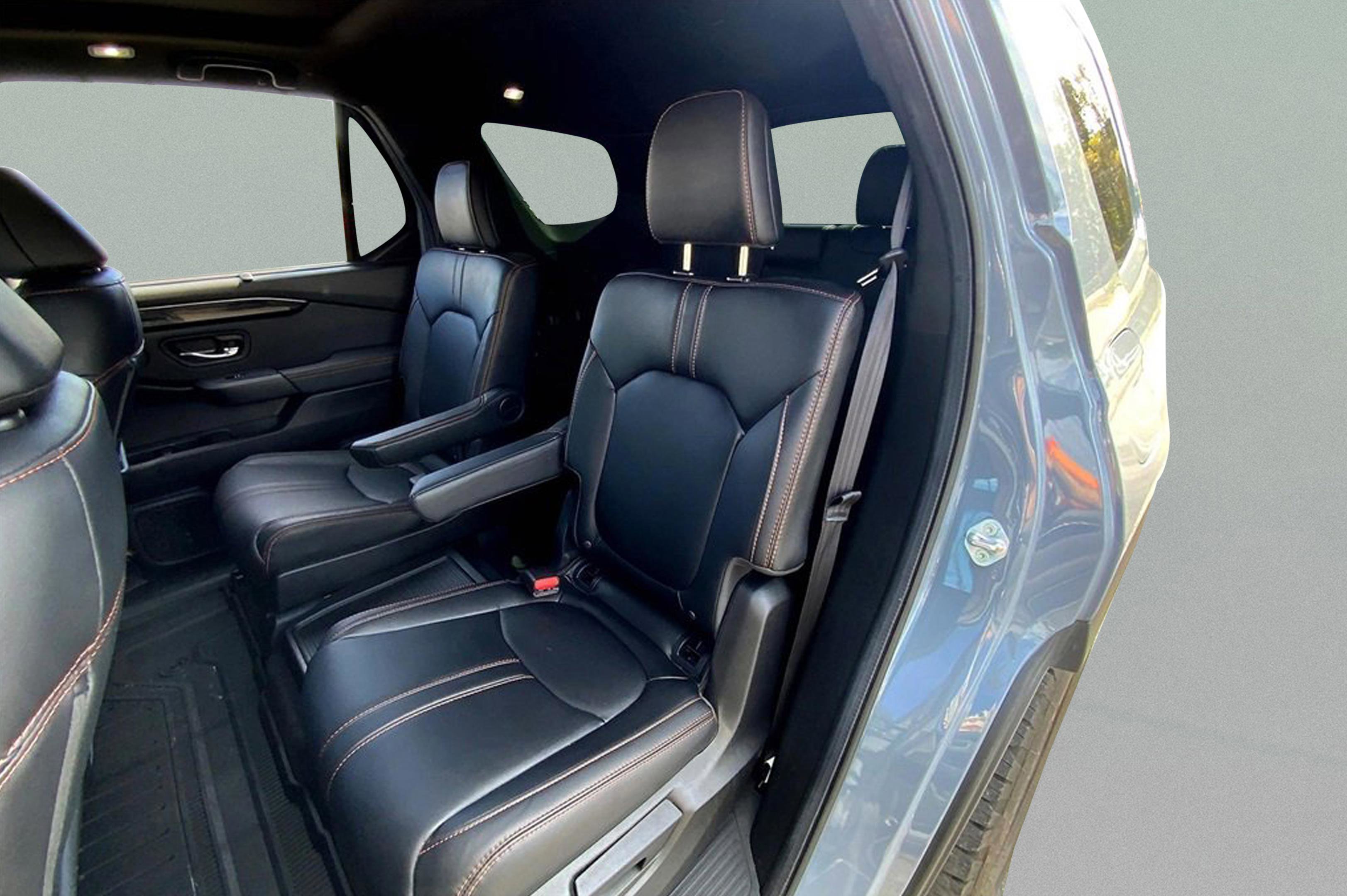 Used 2024 Honda Pilot TrailSport image 27