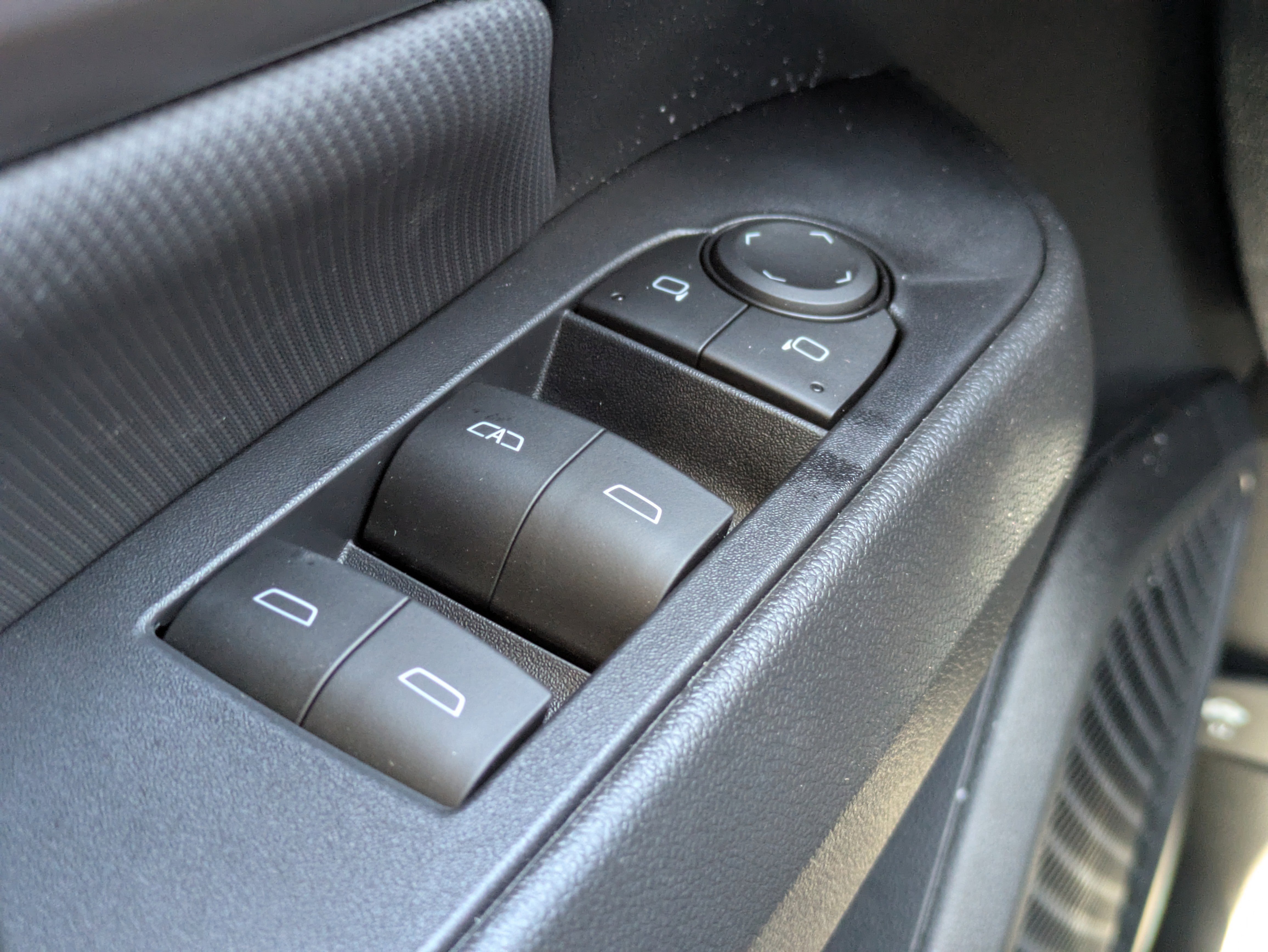 New 2025 Chevrolet Equinox EV RS image 19