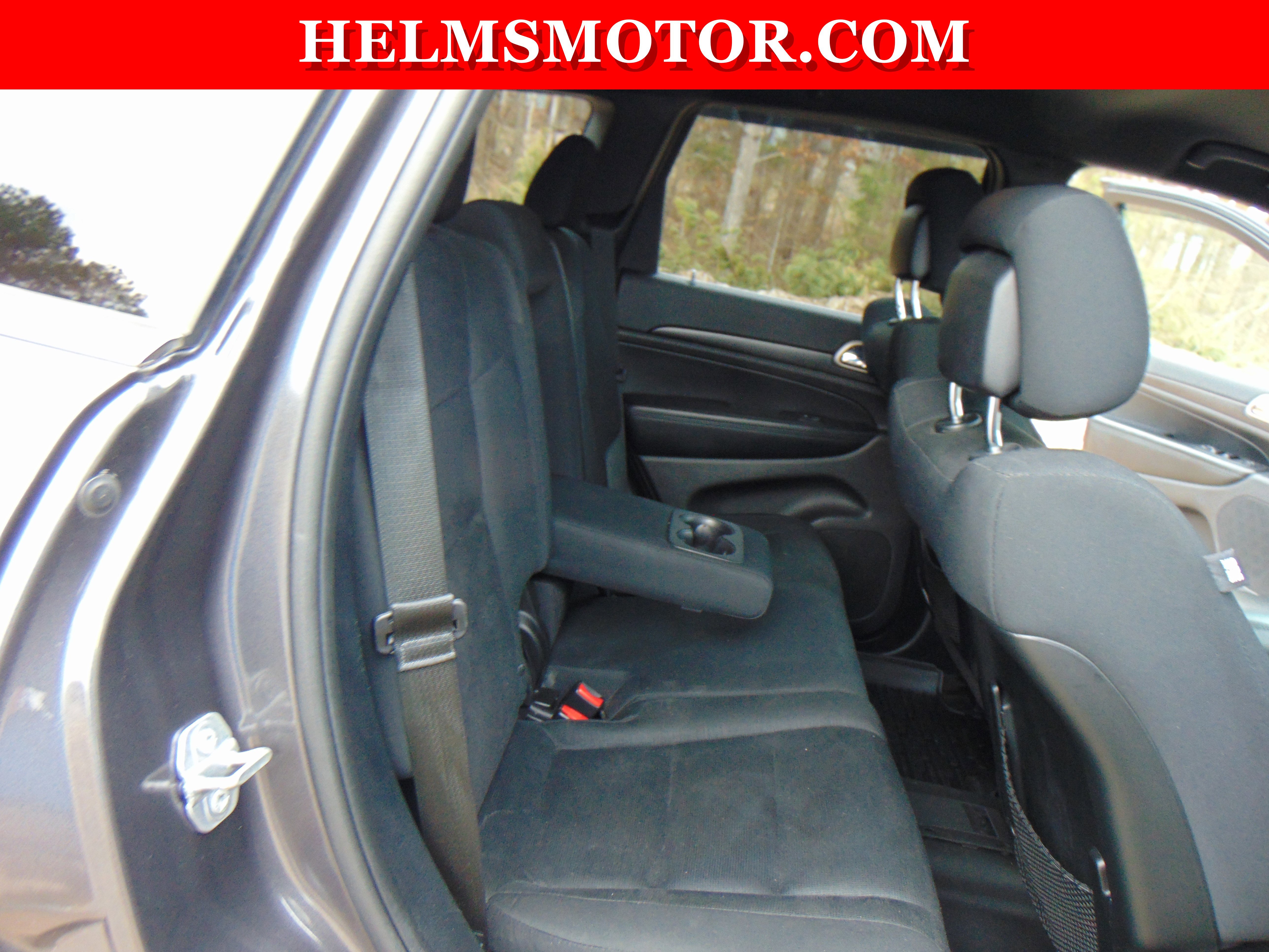 Certified 2017 Jeep Grand Cherokee Laredo w/ Quick Order Package 2BE image 38